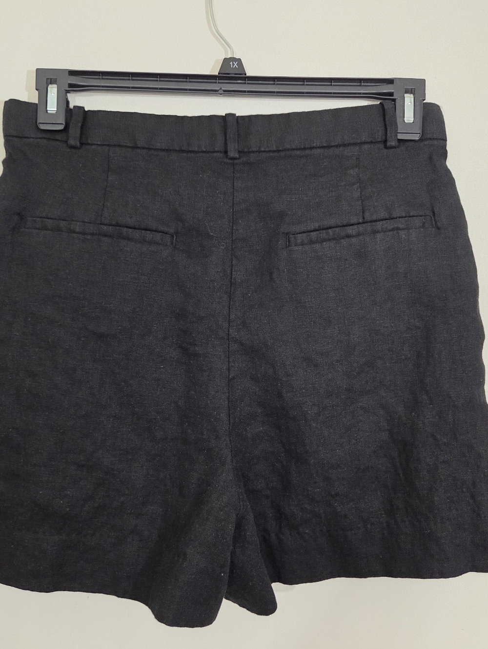 Banana Republic Soho Linen High Rise Pleated Shorts Black Size 12 Boho Casual - Picture 5 of 8
